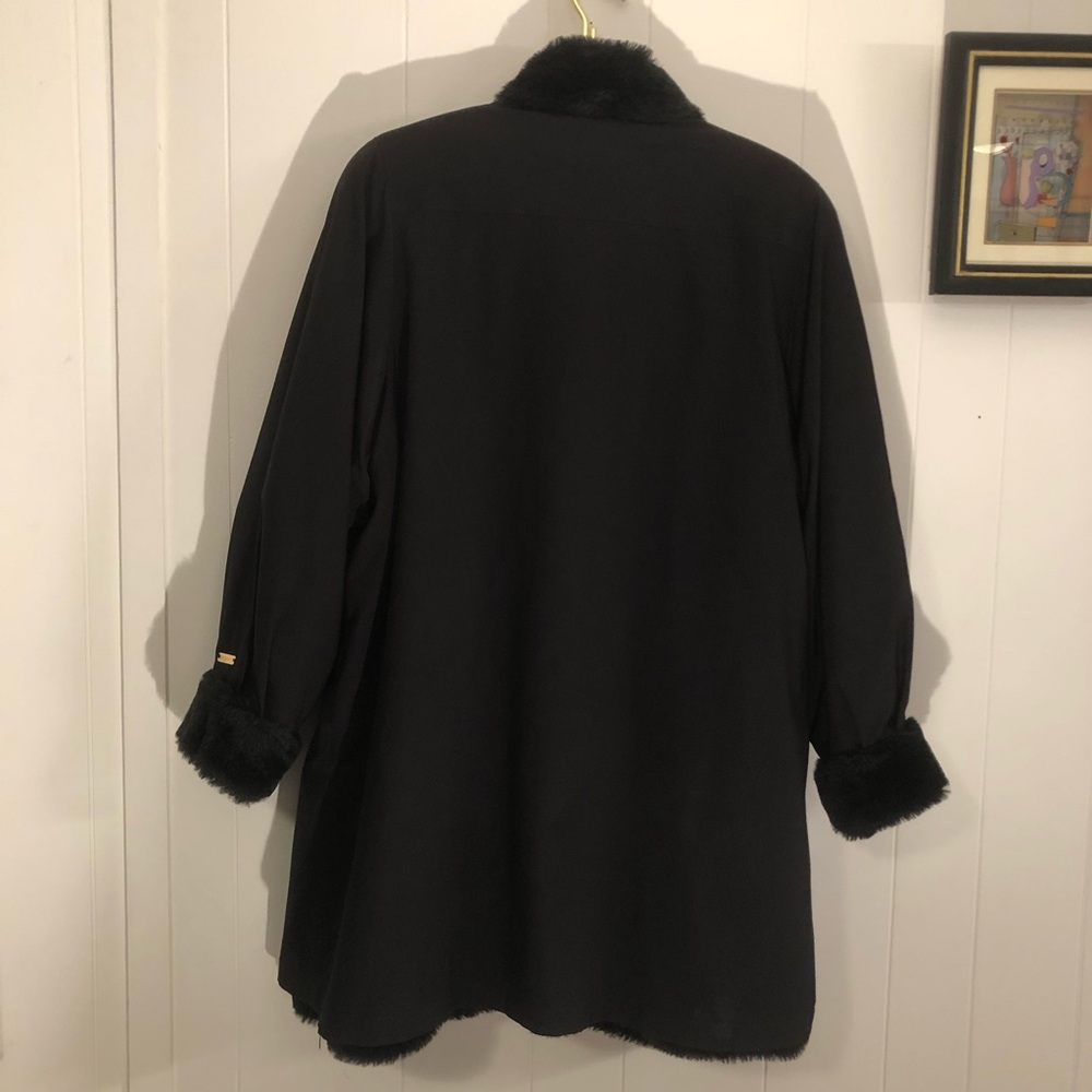 St. John Coat Collection Black Classic Mid-Length Reversible Faux Fur Coat Large - Picture 7 of 11